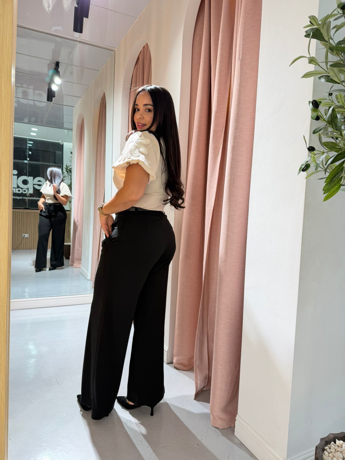 Pantalón de vestir con cinturón