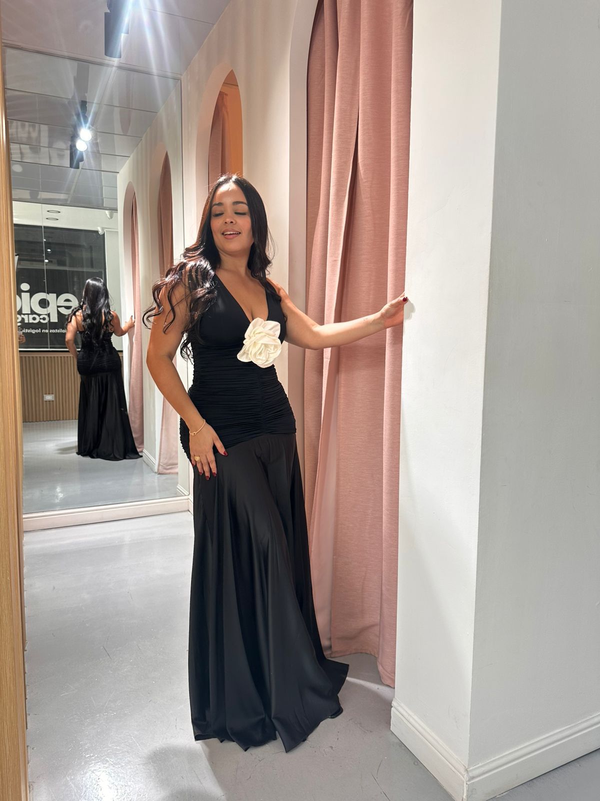 ELEGANTE VESTIDO LARGO
