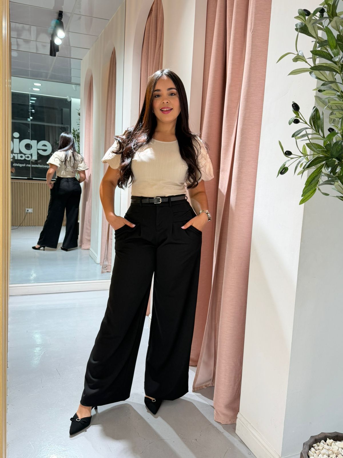 Pantalón de vestir con cinturón